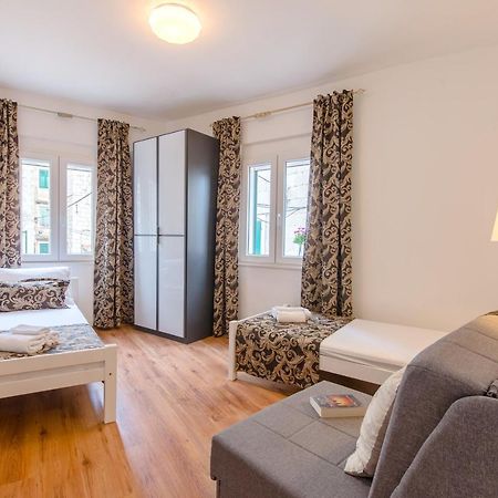 Apartment Vijoleta In City Centre 스플리트 외부 사진