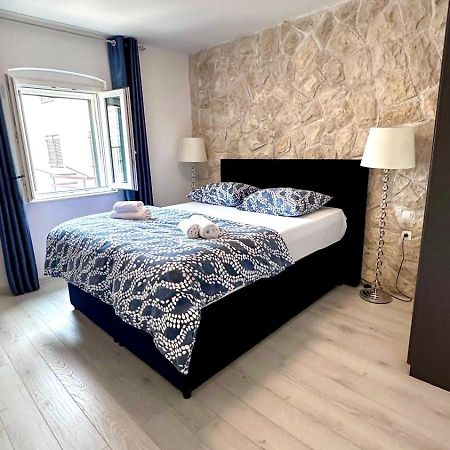 Apartment Vijoleta In City Centre 스플리트 외부 사진